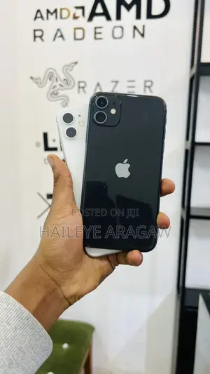 New Apple iPhone 11 64 GB Black