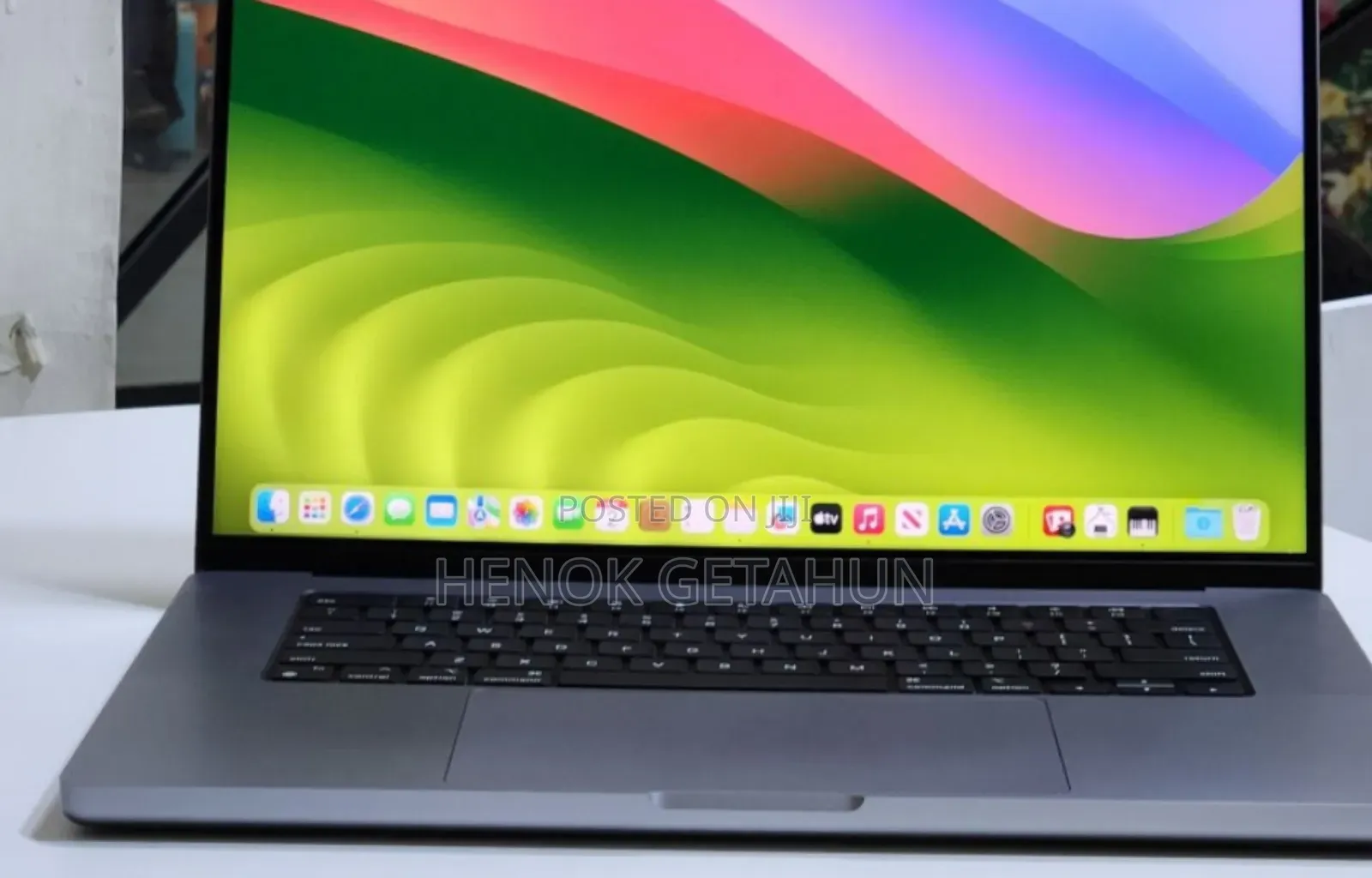 New Laptop Apple MacBook Pro M1 16GB Apple M1 SSD 1T