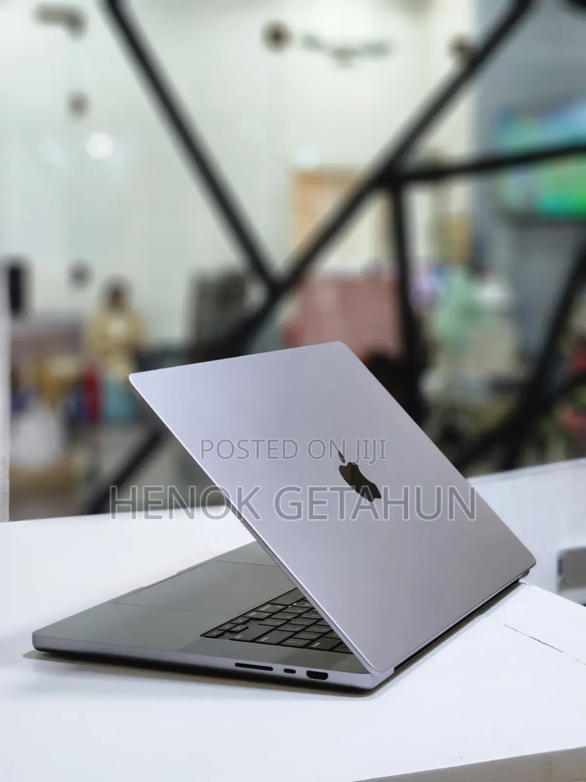 New Laptop Apple MacBook Pro M1 16GB Apple M1 SSD 1T