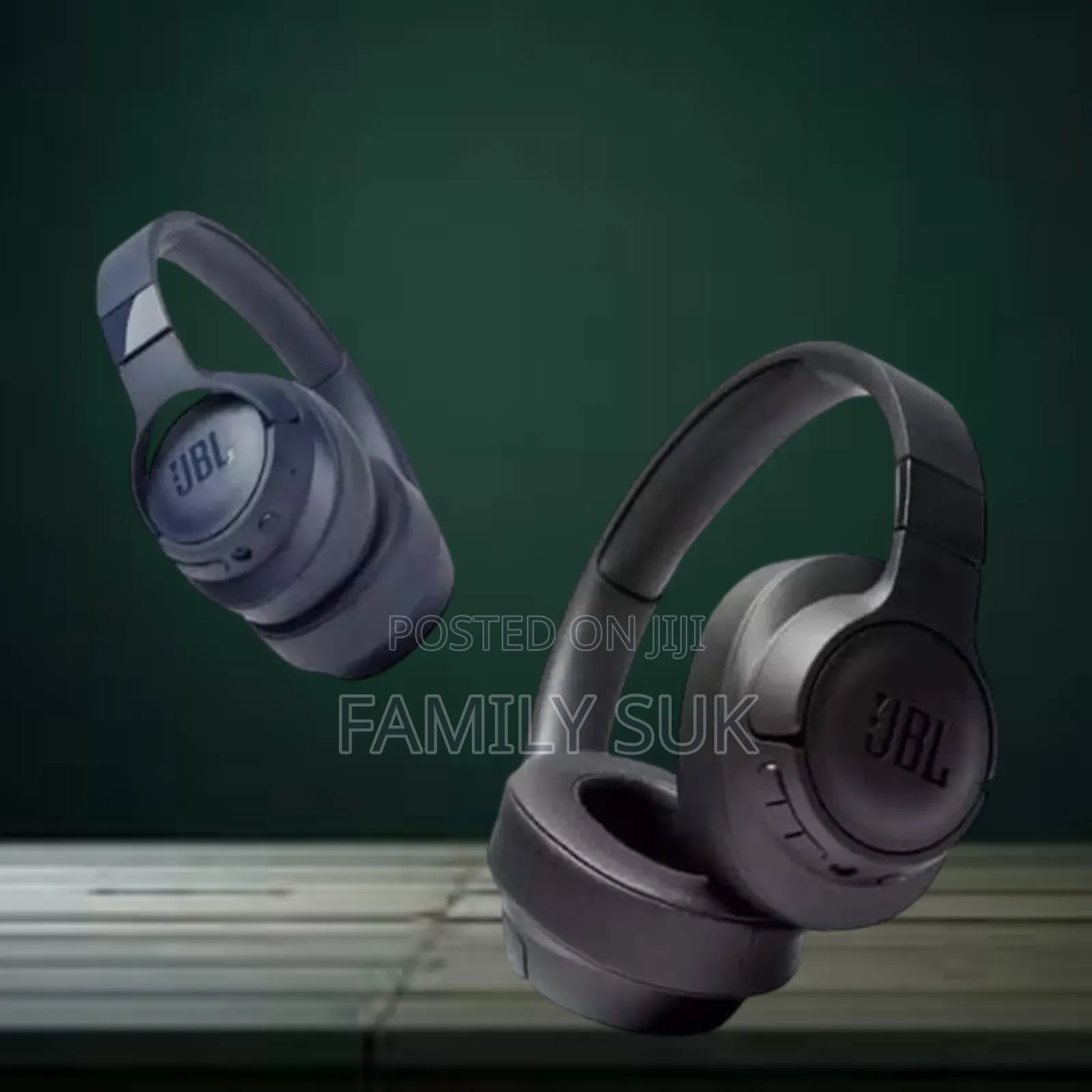 700bt JBL Bass: A Bass-Forward Approach