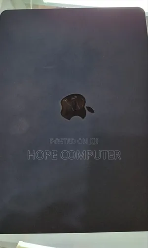 Photo - New Laptop Apple MacBook Air 2022 M2 8GB Apple M2 SSD 256GB