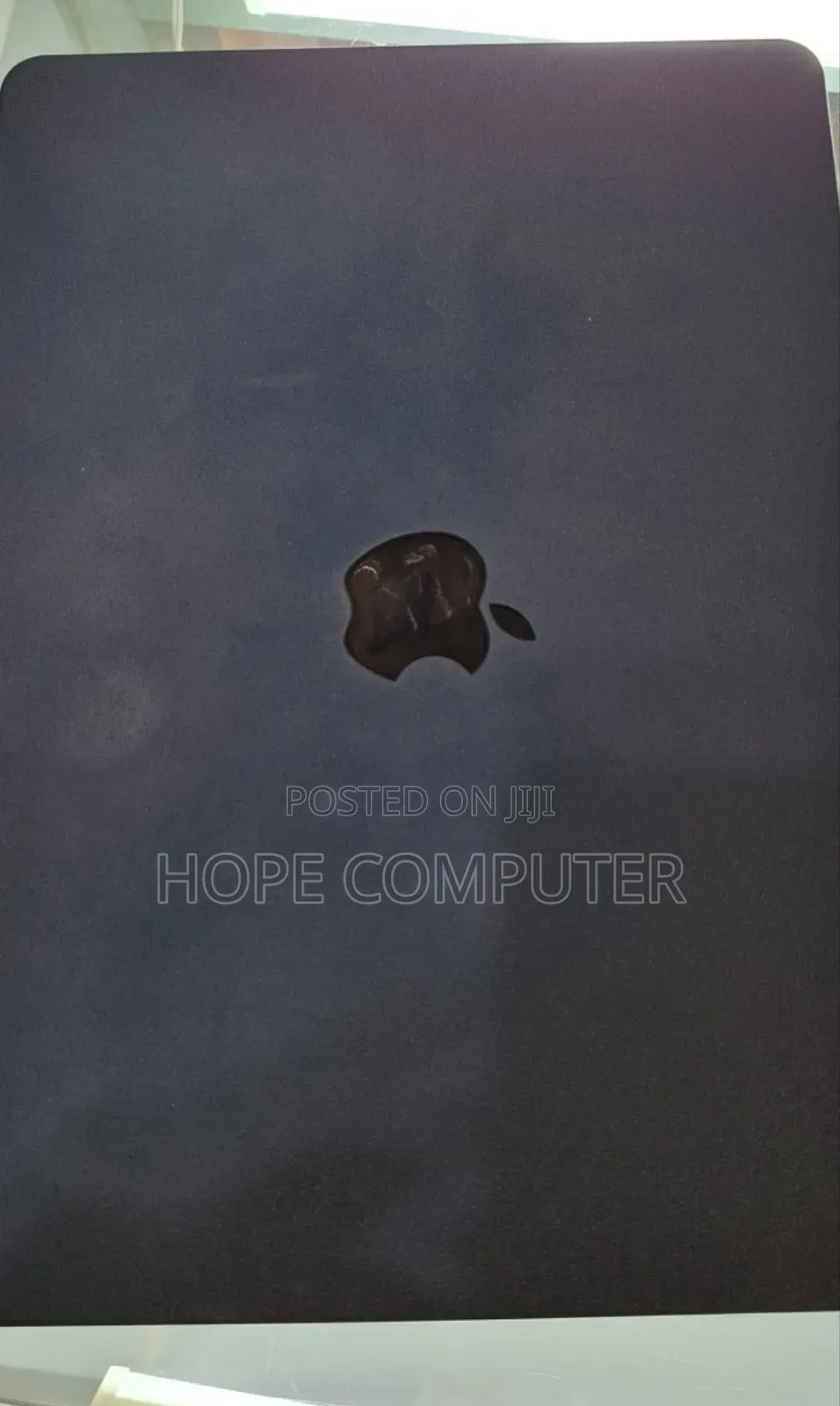 New Laptop Apple MacBook Air 2022 M2 8GB Apple M2 SSD 256GB