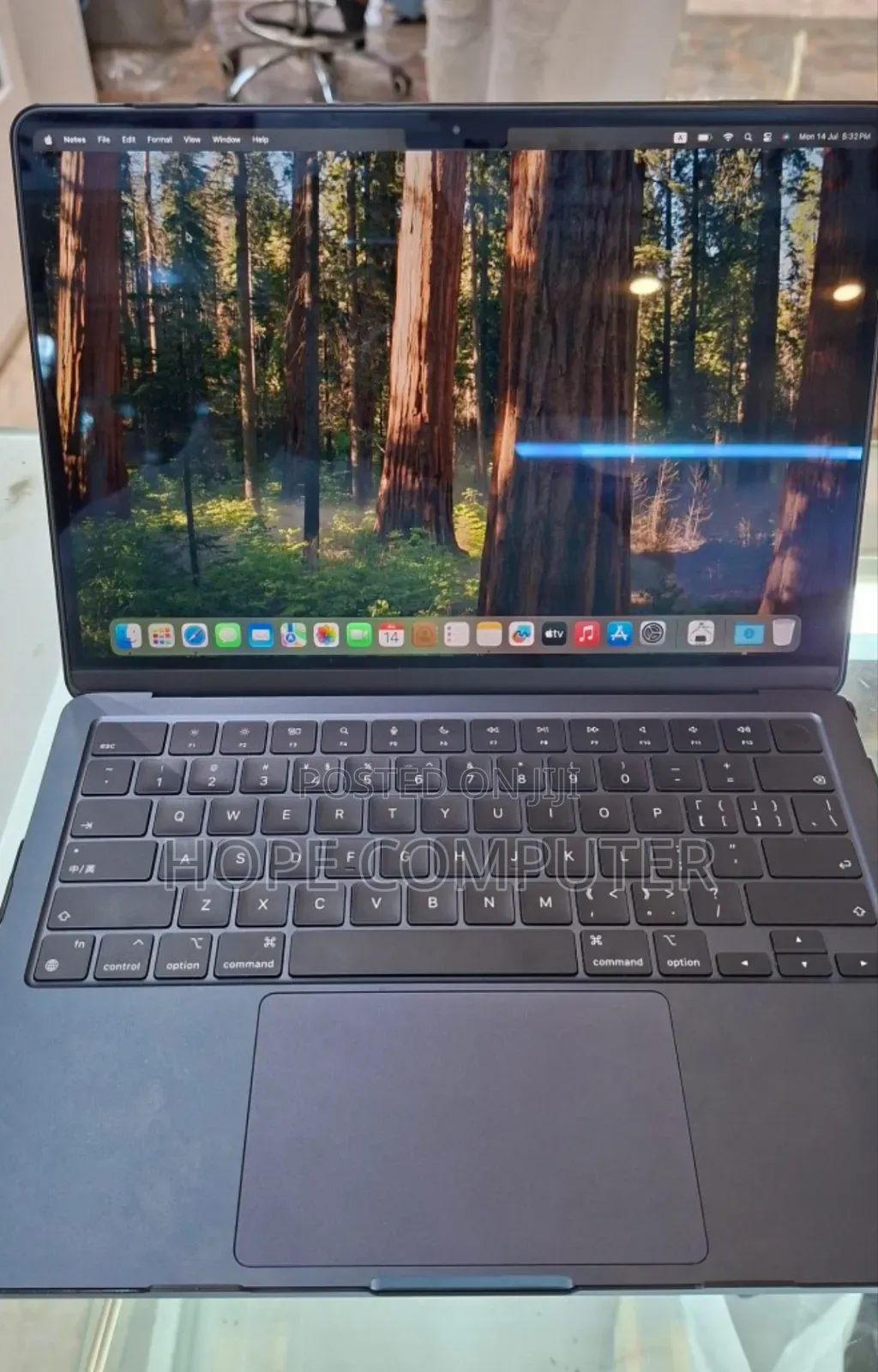 New Laptop Apple MacBook Air 2022 M2 8GB Apple M2 SSD 256GB