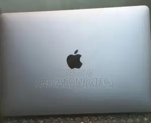 New Laptop Apple MacBook Pro M1 8GB Apple M1 SSD 256GB