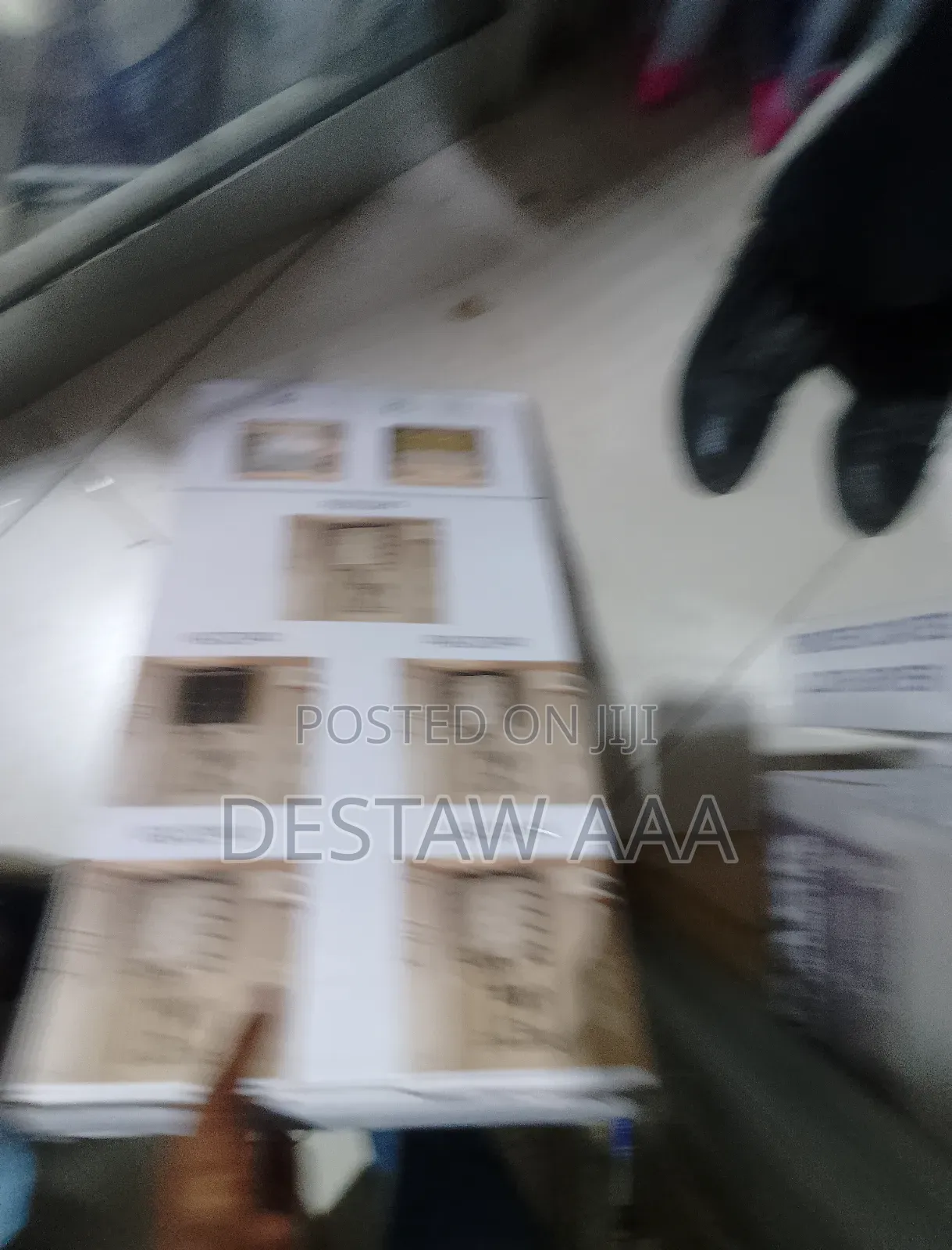 New Simple Floor Clothes Rack