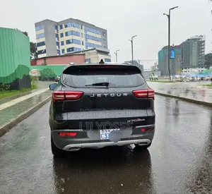 Jetour X70 1.5 7-Seater FWD 2021 Black