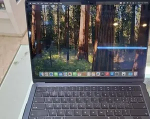 New Laptop Apple MacBook Air 2022 M2 8GB SSD 256GB