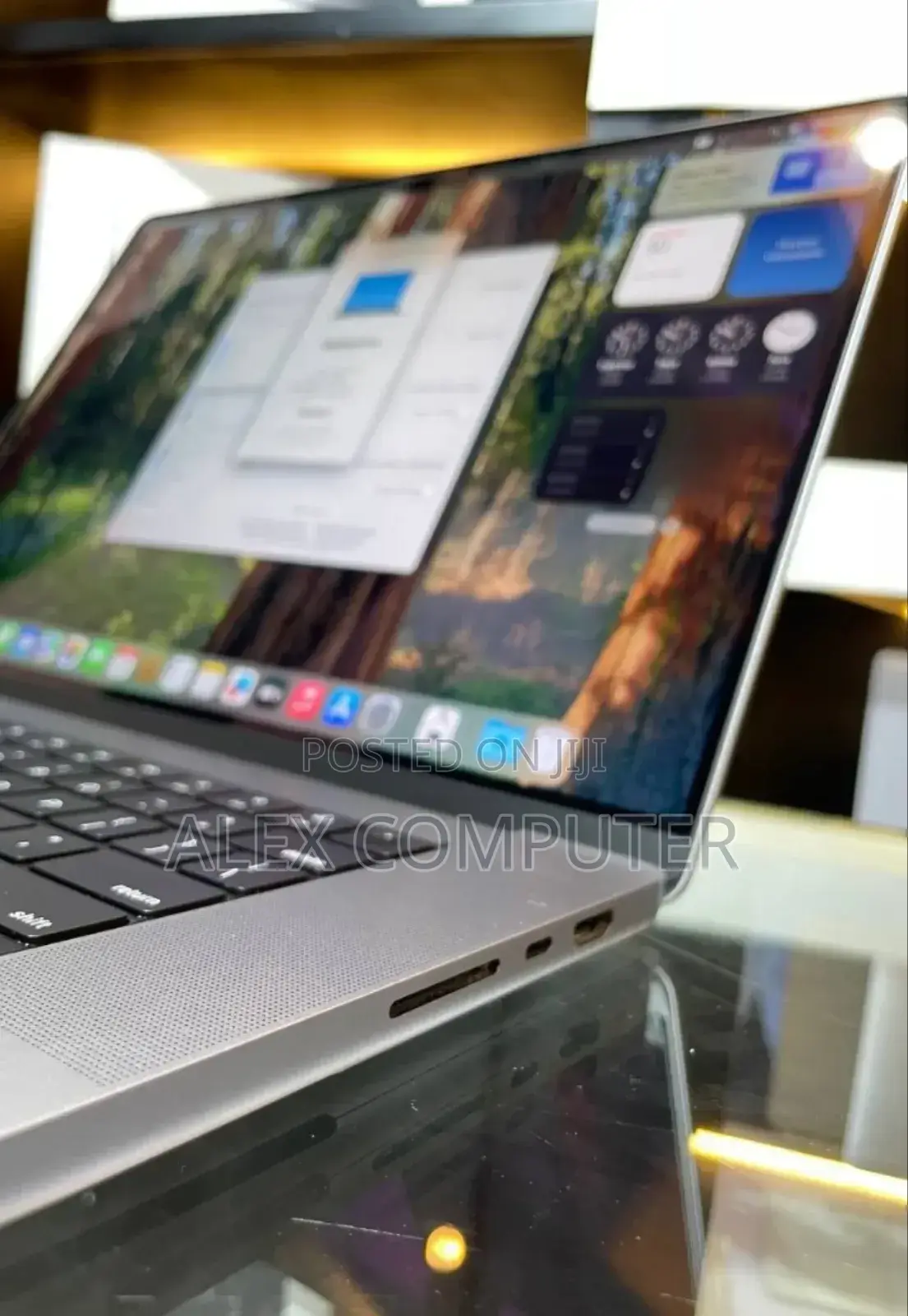 New Laptop Apple MacBook Pro M1 32GB Apple M1 Pro SSD 1T