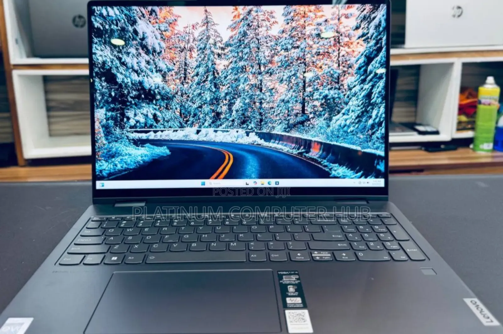 New Laptop Lenovo Yoga 7i 16GB Intel Core I7 SSD 512GB