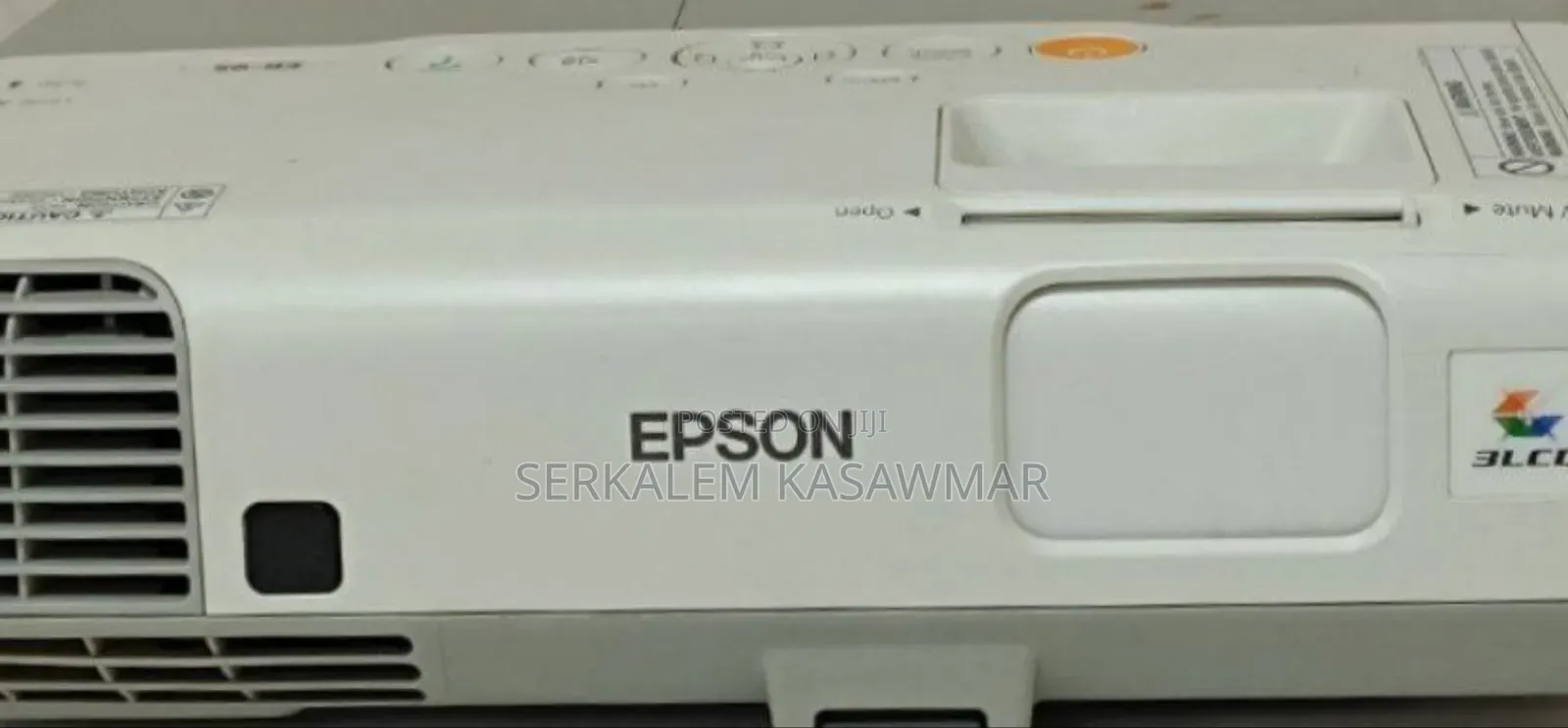 Epson Eb- 95 Projector Display Type :3lcd Colour