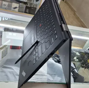 Photo - New Laptop Lenovo Thinkpad X1 Yoga 8GB Intel Core I5 SSD 512GB