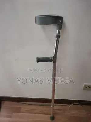 Photo - Kranch**Crutches卜山more Stable: Sturdy Aluminum Cane Improves