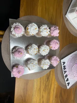 Photo - Vanilla Flavor Cup Cake