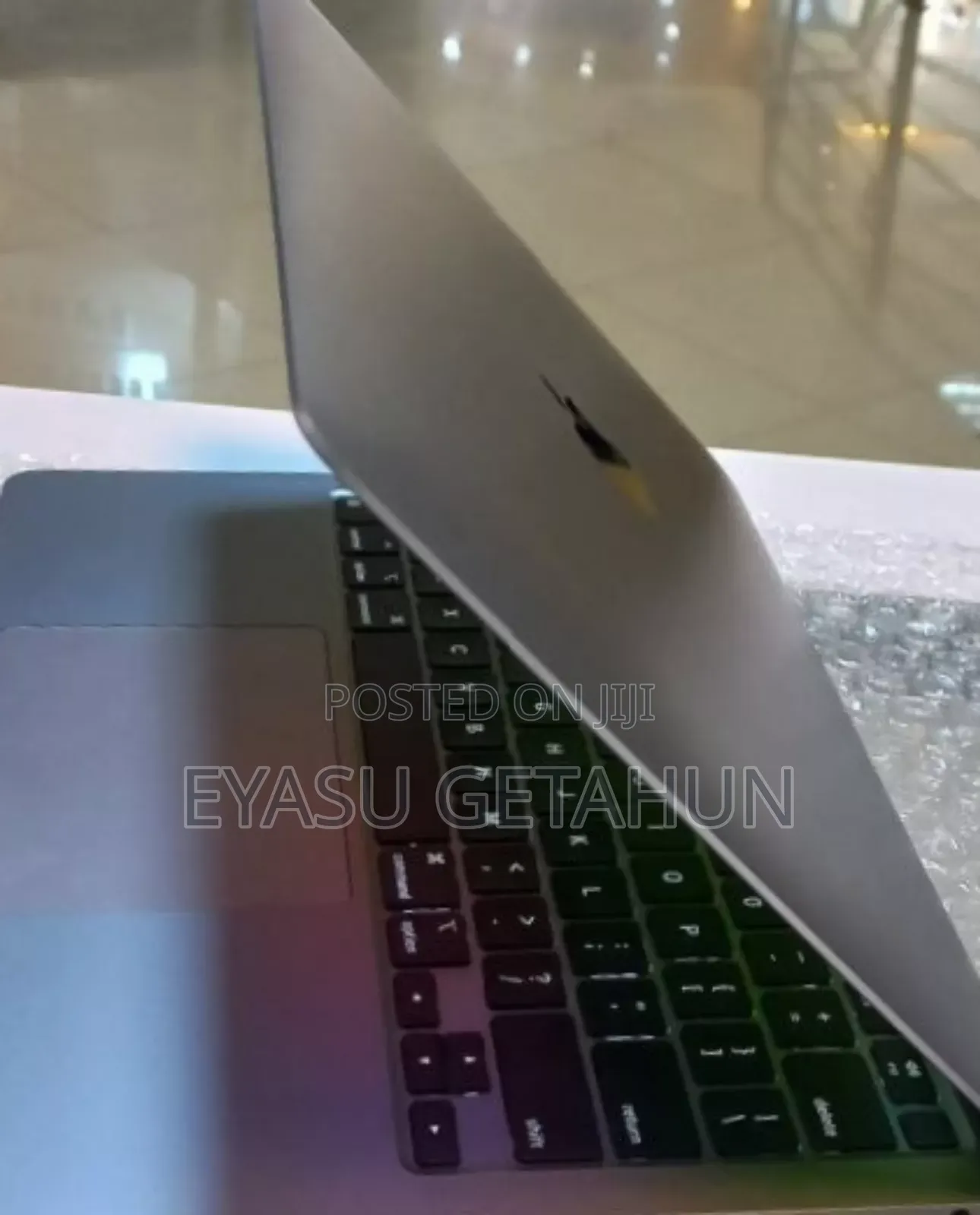 New Laptop Apple MacBook Air 2020 M1 8GB Apple M1 SSD 256GB