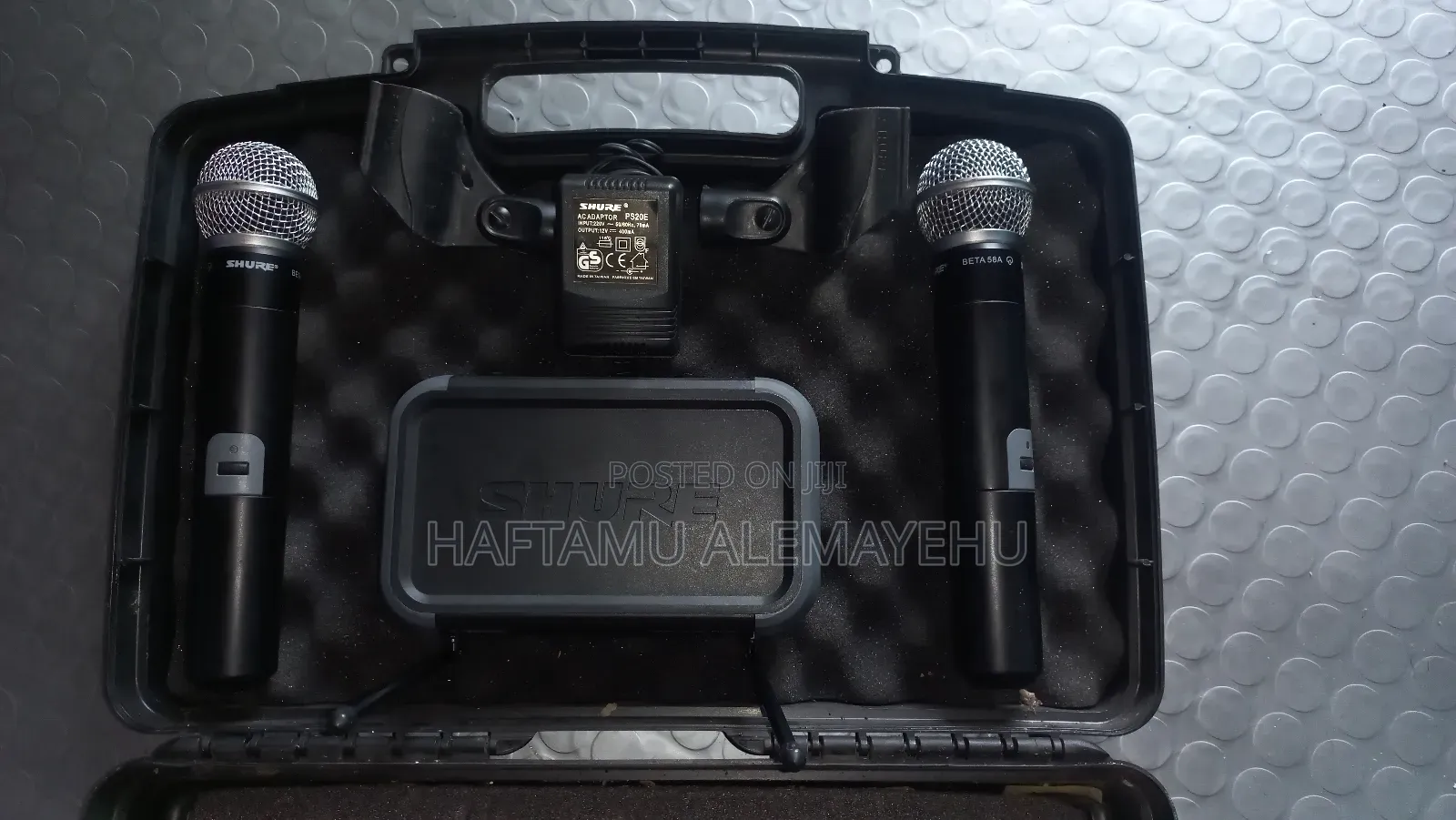 Shure Pgx4 Performance Gear With Dual Wireless Beta 58a Mic