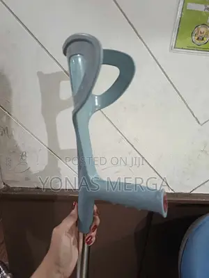 Photo - Anti-Corrosive Frame:Crutches榴茂crutch: Easily Adjust Height