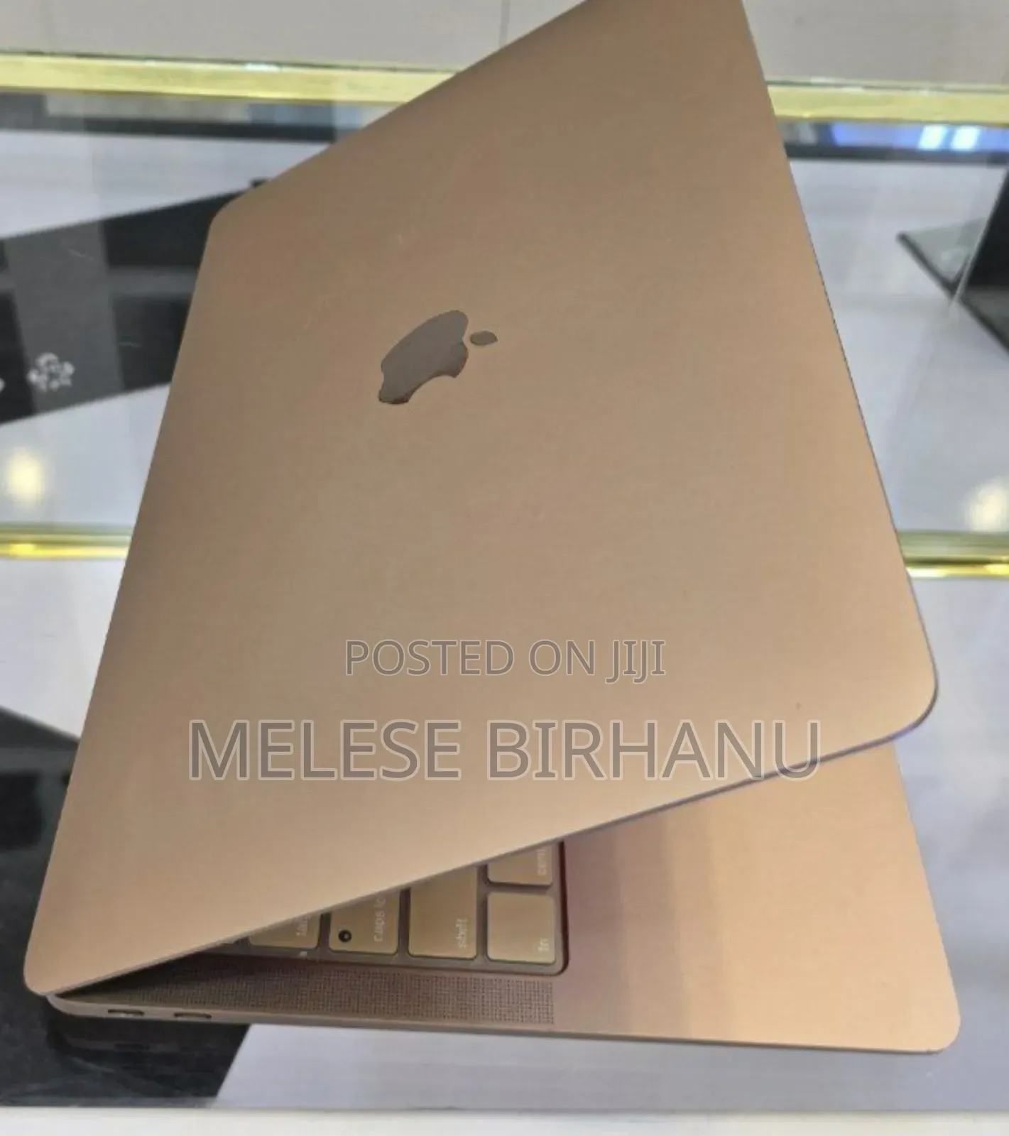 New Laptop Apple MacBook Air 2020 M1 8GB Apple M1 SSD 256GB