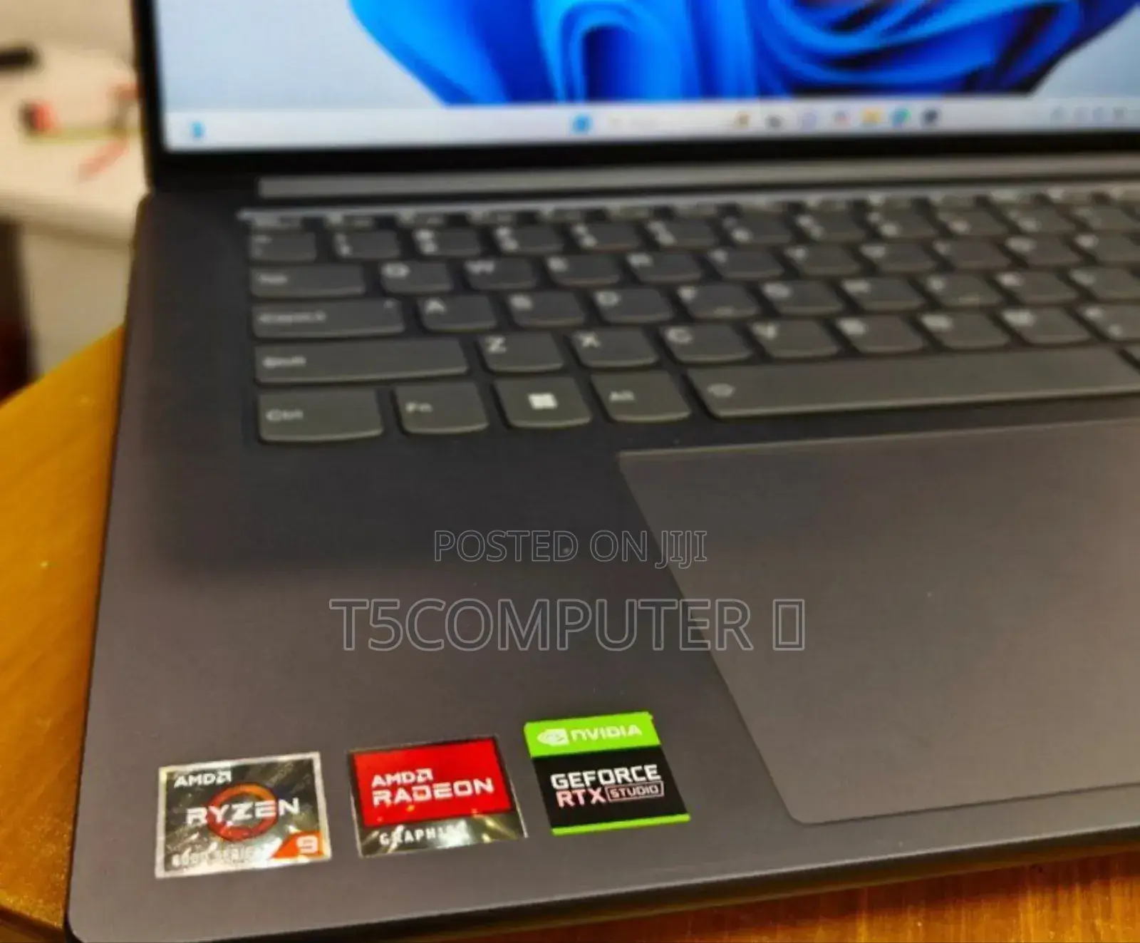 New Laptop Lenovo Legion 7 32GB AMD Ryzen 9 SSD 512GB