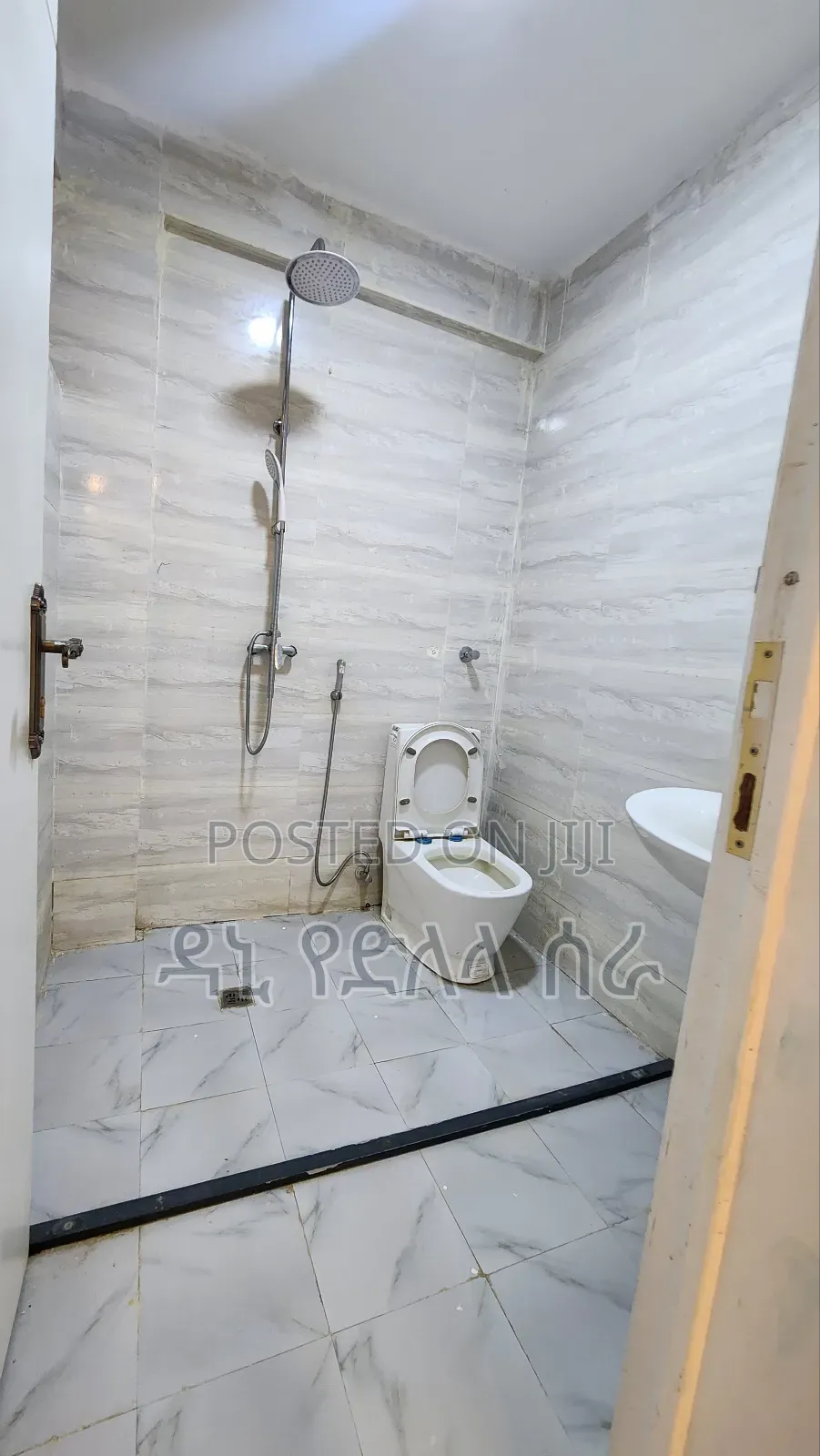 Furnished 4bdrm Apartment in አዲስ አበ, Bole for sale