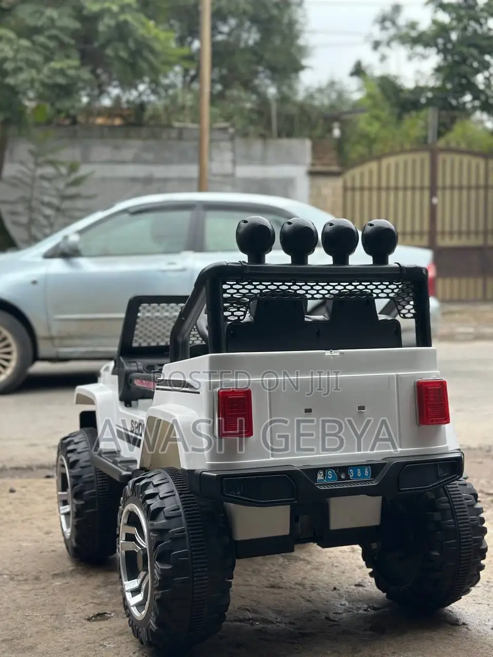 Slightly Used Children Jeep Car for Your Boy