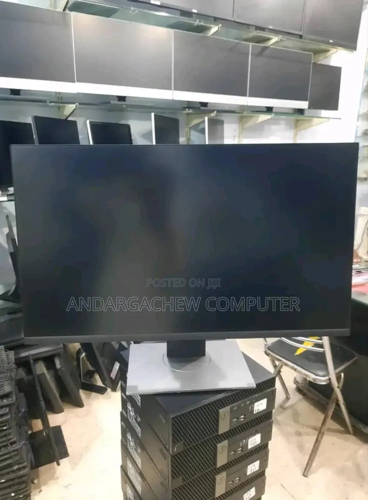 Sell 32" Monitor