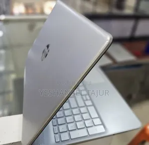 New Laptop HP Stream Notebook 8GB Intel Core I5 SSD 256GB