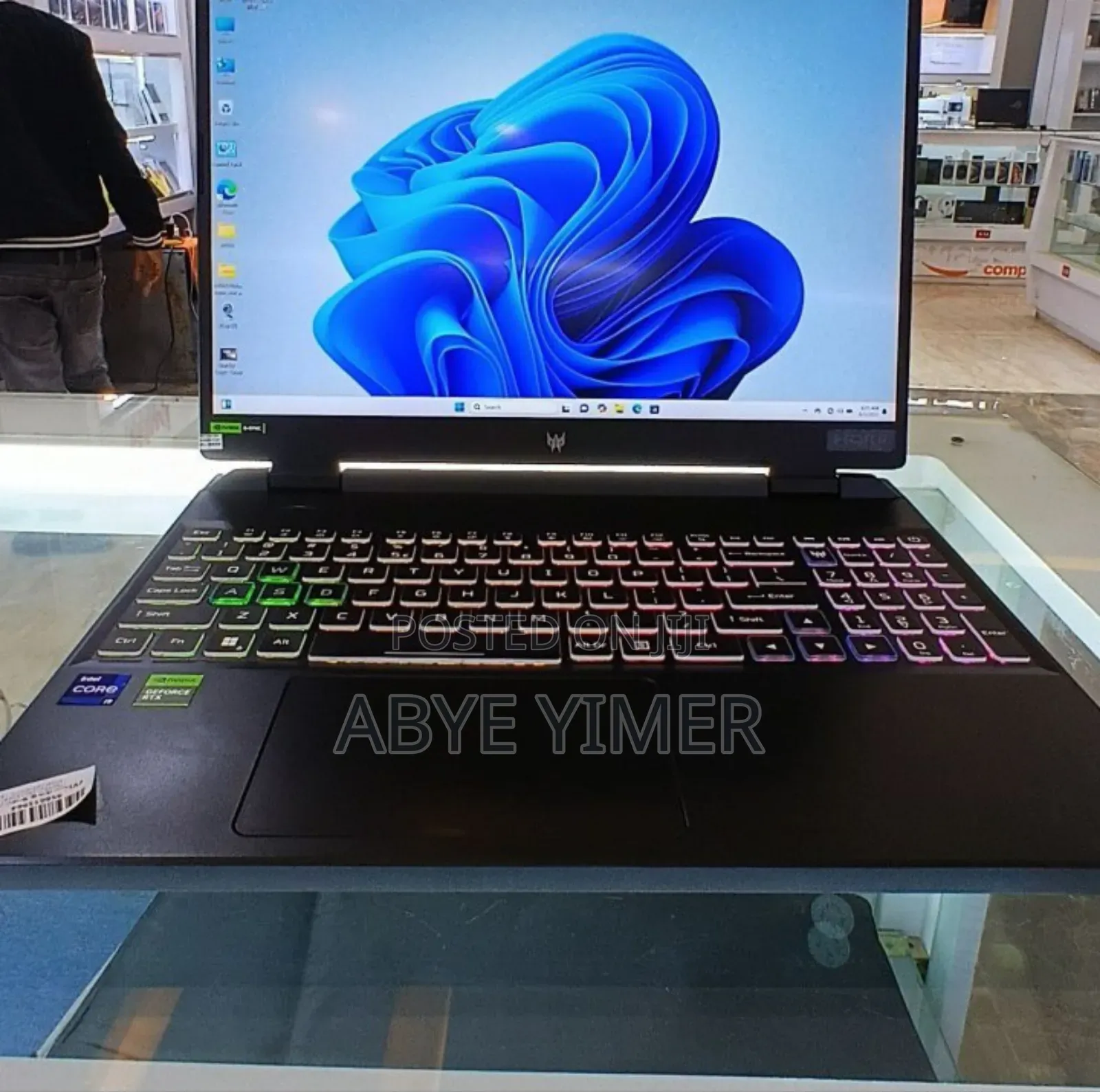 New Laptop Acer Predator Helios 18 PH18-71 16GB Intel Core I9 SSD 1T