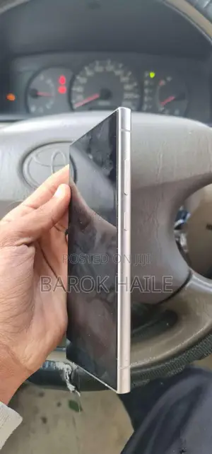 Photo - Samsung Galaxy S24 Ultra 256 GB Gray