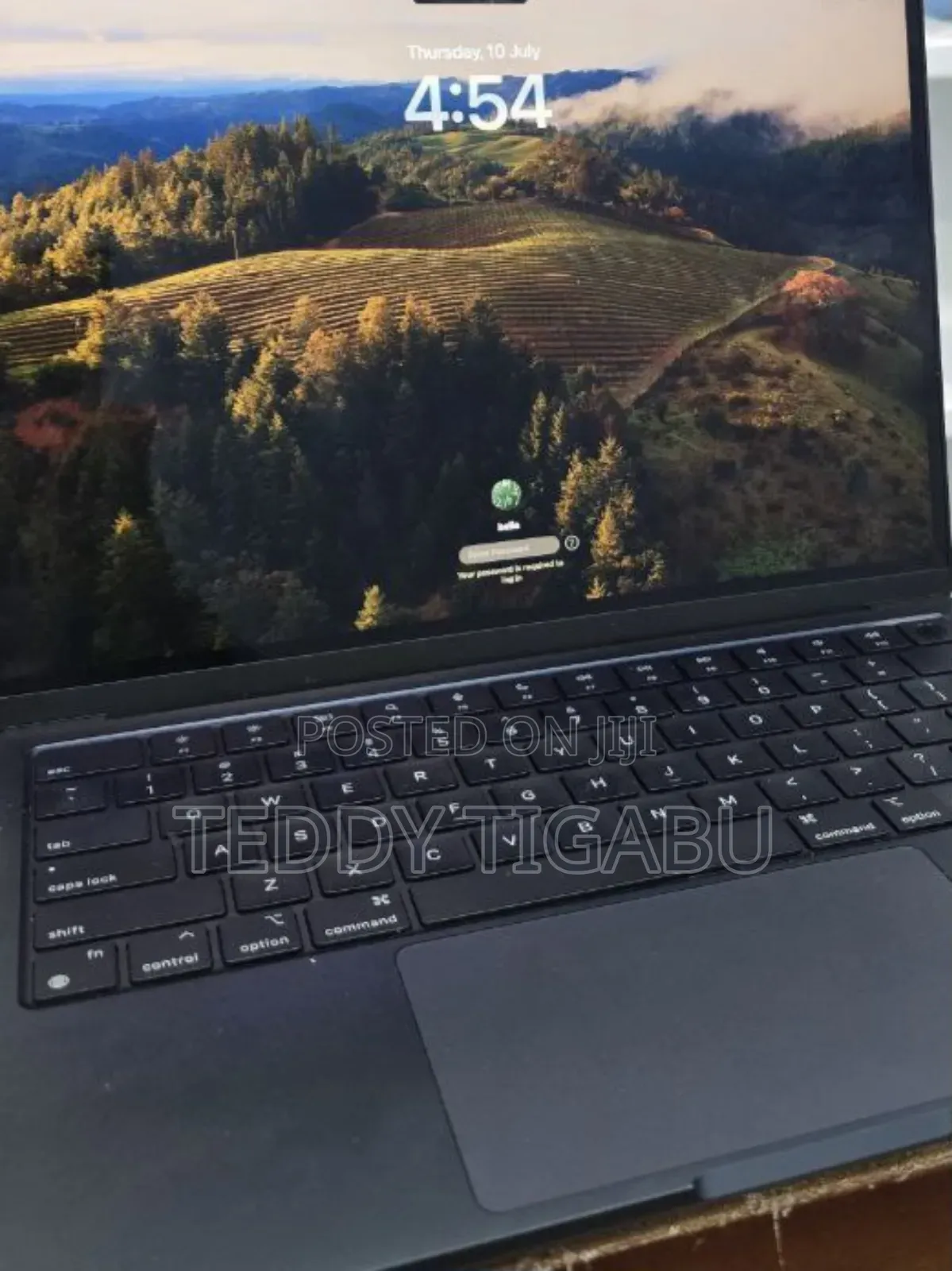 New Laptop Apple MacBook Air 2022 M2 8GB Apple M2 SSD 256GB