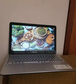 New Laptop Asus VivoBook 15 X505BA 4GB Intel Core I5 SSD 1T
