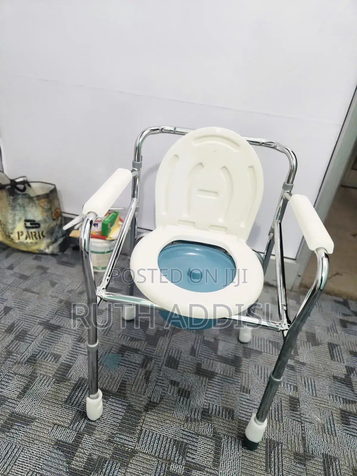 Toilet Chair氏族commode Chair腔裏poty Chair㘭你commode Chair New