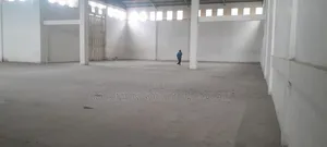 የሚሸጥ መጋዘን ነዉ