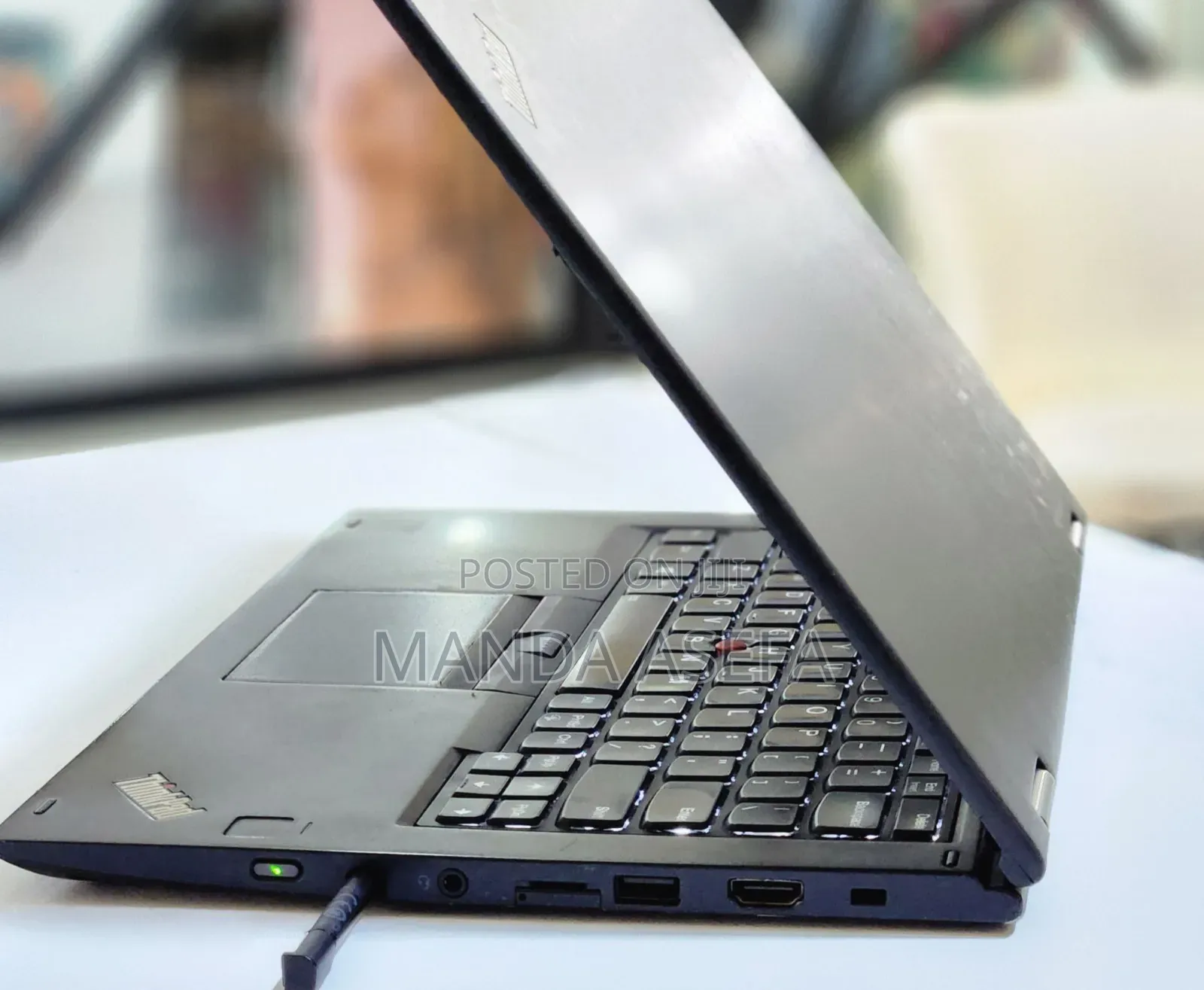 New Laptop Lenovo ThinkPad Yoga 370 8GB Intel Core I5 SSD 512GB