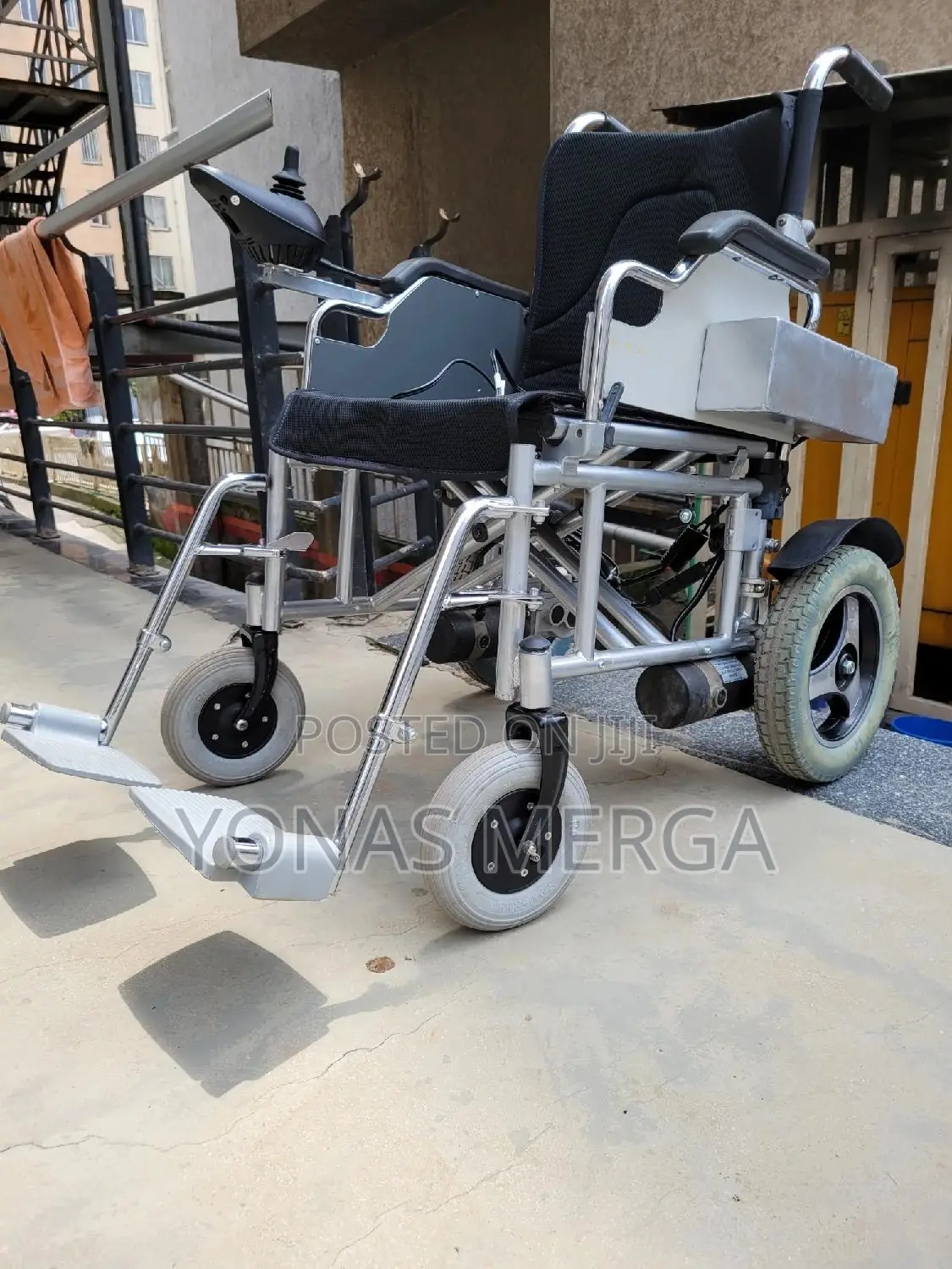 Electronic Wheelchair𣁋山recharging Battery Wheelchair} ዊልቼር
