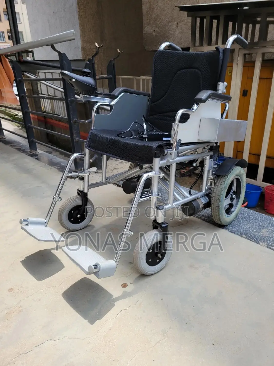 Electronic Wheel Chairجججmoter Wheelchair中串30km Full Charge