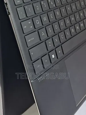 New Laptop HP Spectre 16GB Intel Core I7 SSD 1T