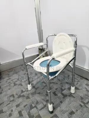 Commode Chair腕表toilet Chair Almunium New疽了commode Chair