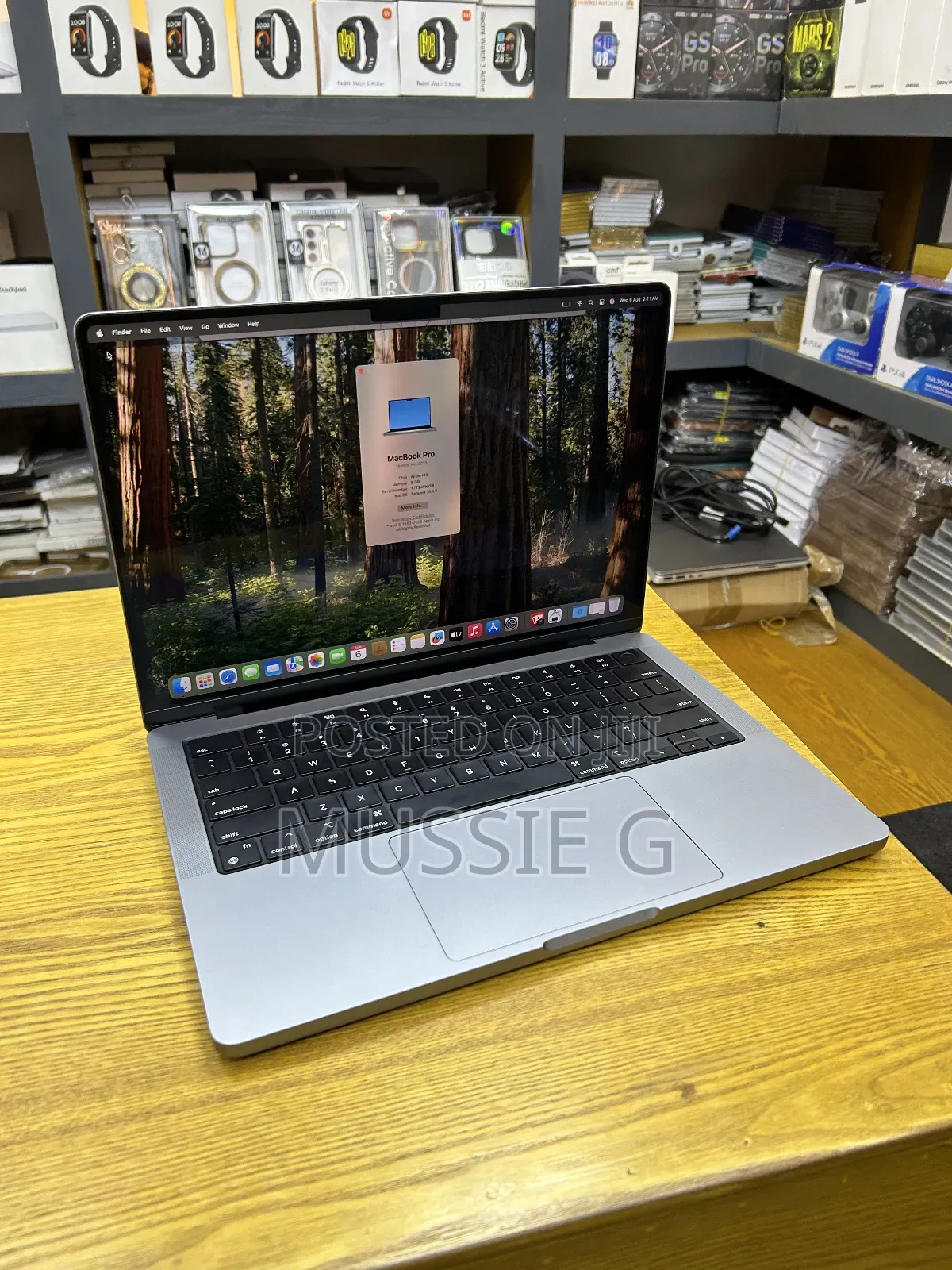 Laptop Apple MacBook Pro 2023 M3 14-Inch 8GB Apple M3 SSD 512GB
