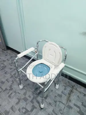 Photo - Commode Chair都會toilet Chair管道commode Chair疽我toilet Chair