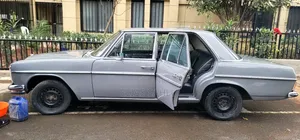 Mercedes-Benz E250 1969 Gray