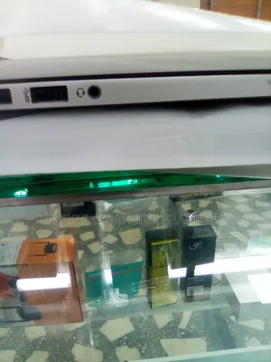 New Laptop HP EliteBook 840 G8 16GB Intel Core i5 SSD 512GB