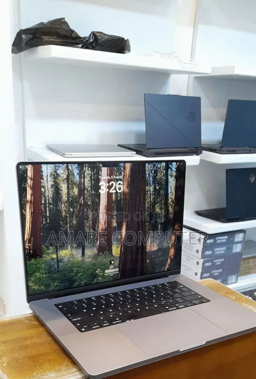 New Laptop Apple MacBook Pro 2021 M1 16GB Apple M1 Pro SSD 1T