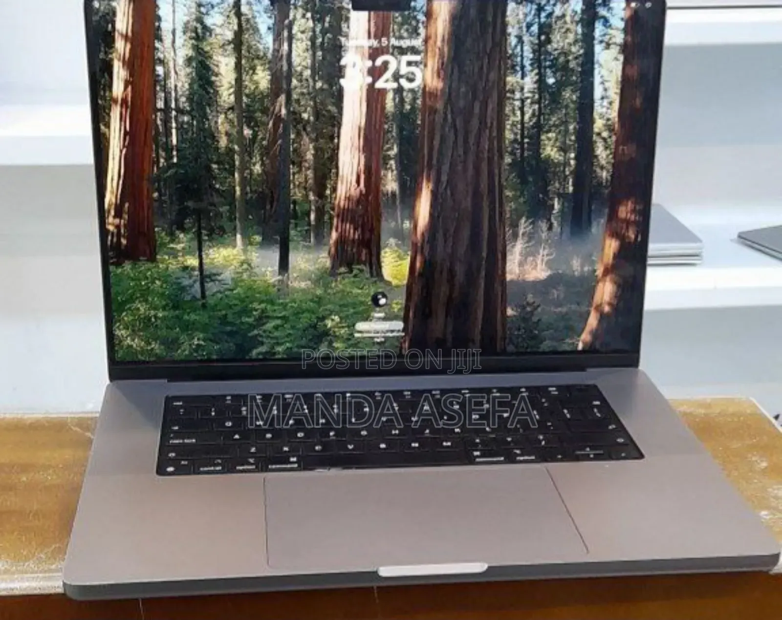 New Laptop Apple MacBook Pro M1 16GB Apple M1 Pro SSD 512GB