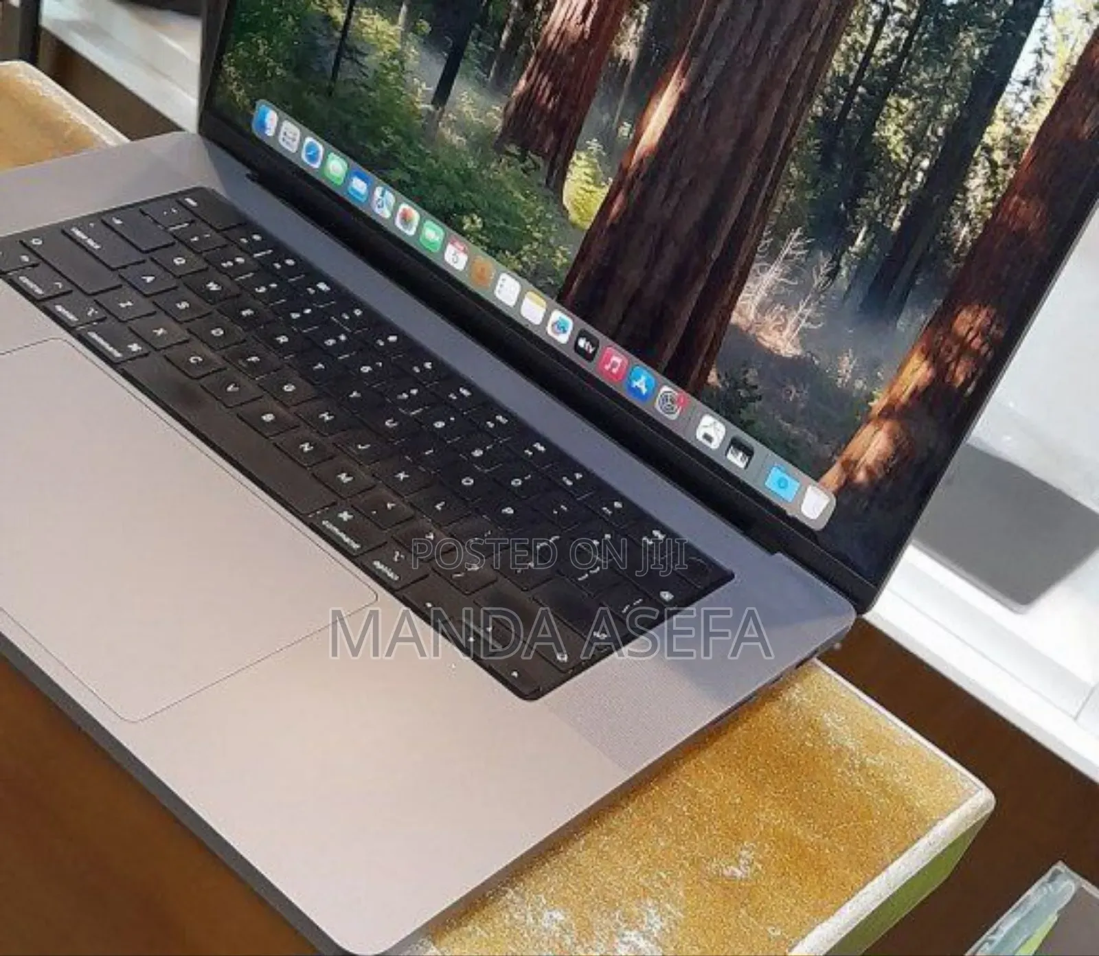 New Laptop Apple MacBook Pro M1 16GB Apple M1 Pro SSD 512GB