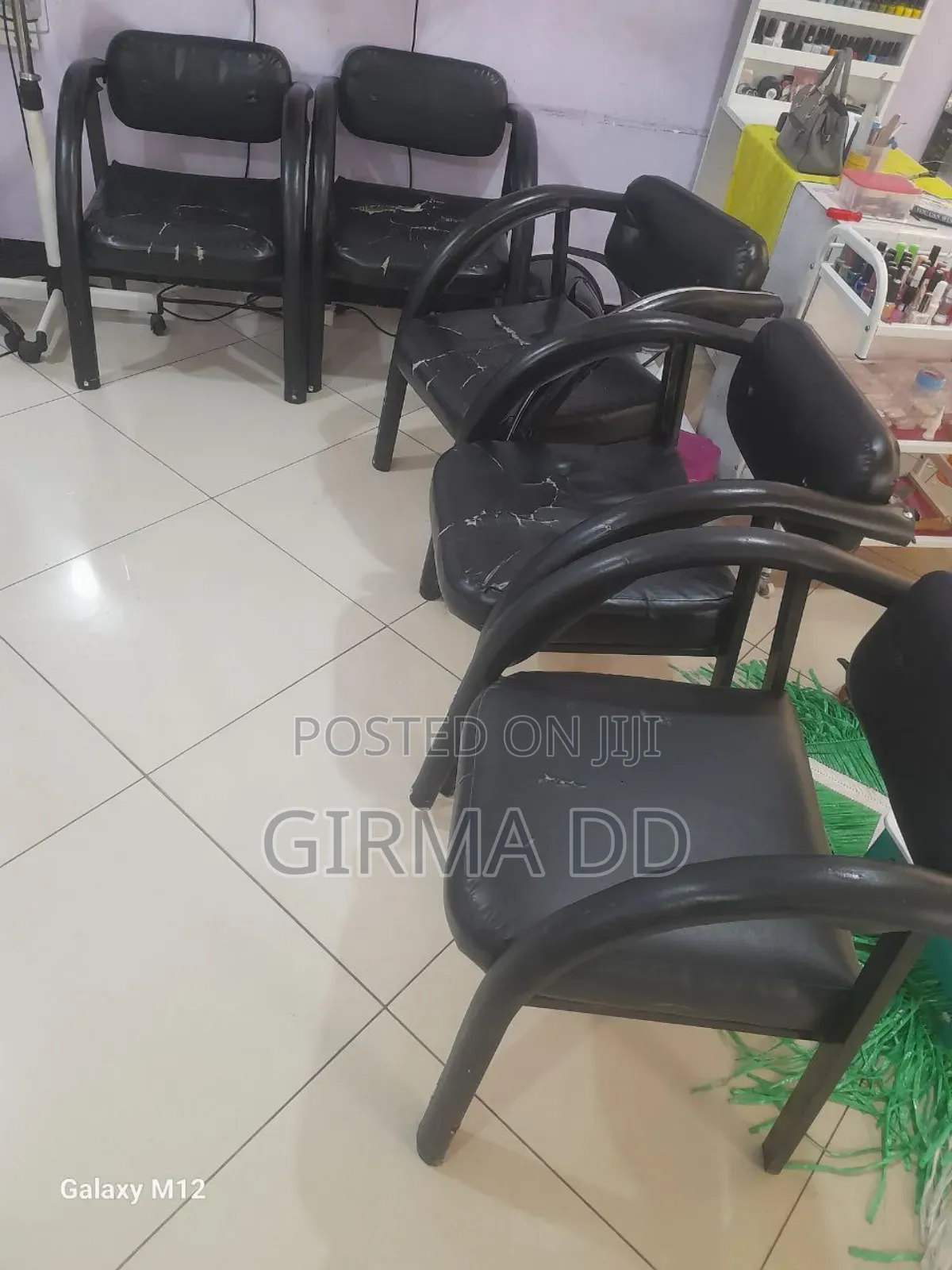 A Women's Hairdressing Salon Full Tools