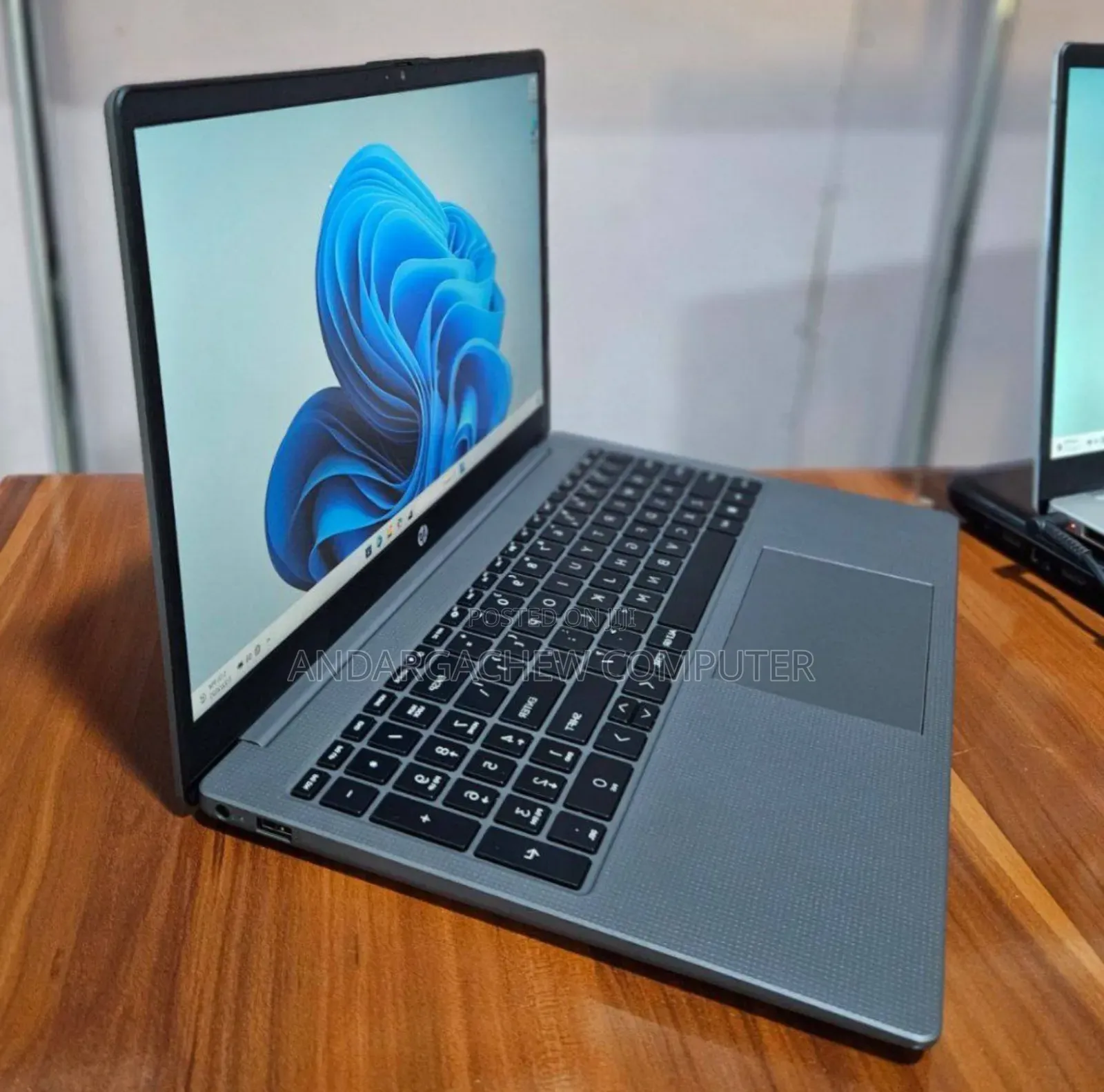 New Laptop HP 250 G10 16GB Intel Core I5 SSD 512GB