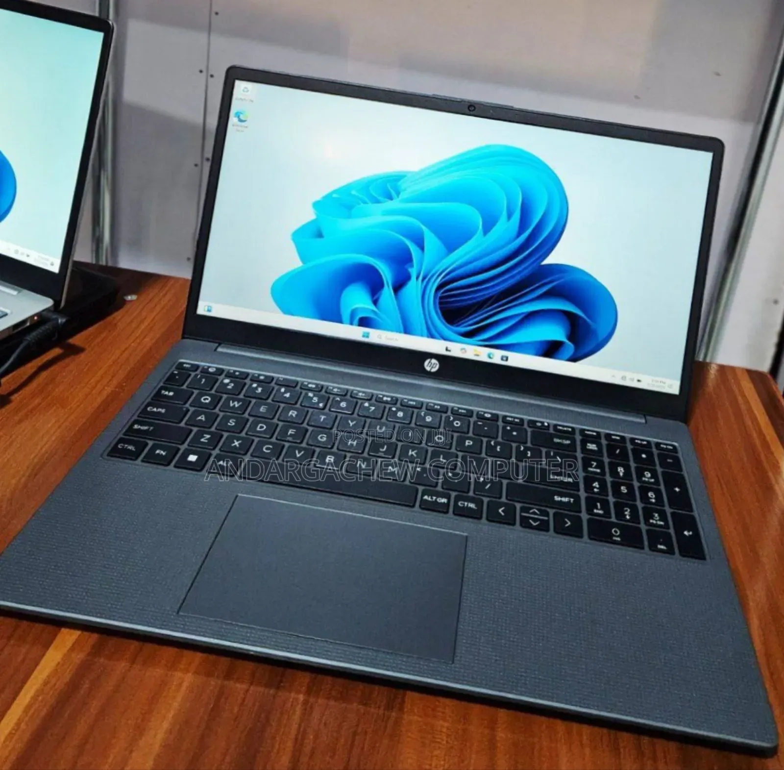 New Laptop HP 250 G10 16GB Intel Core I5 SSD 512GB