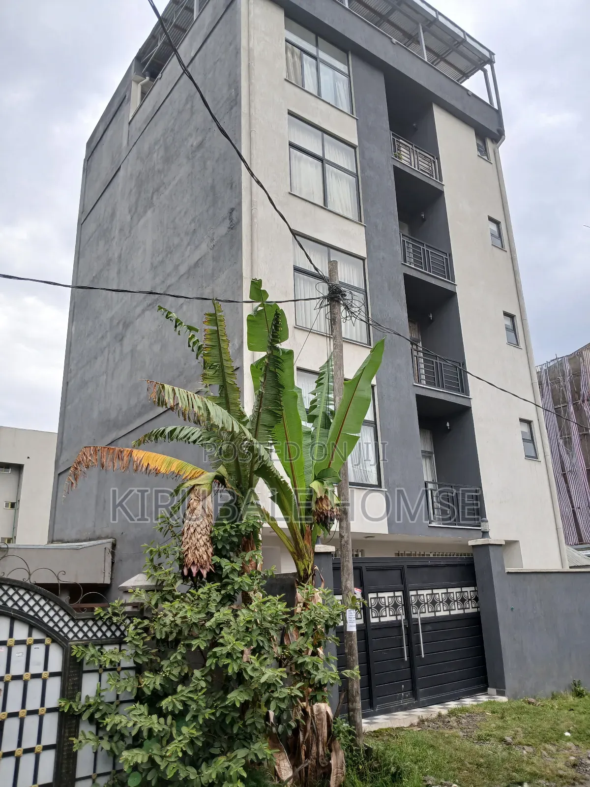 16bdrm Apartment in Samit Safari, Bole for sale