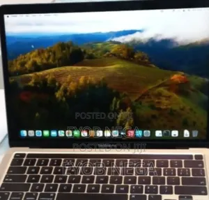 New Laptop Apple MacBook Pro 2020 M1 8GB Apple M1 Pro SSD 256GB