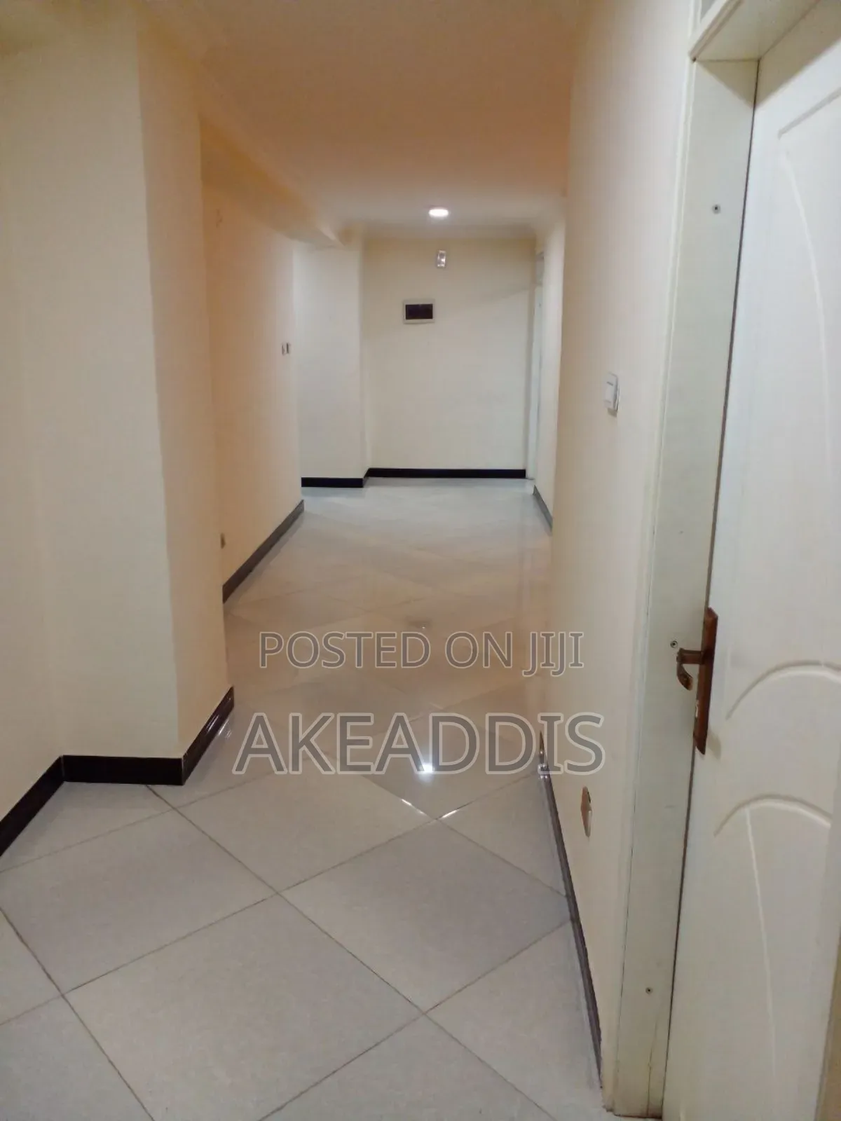 Furnished 2bdrm Condo in መገነኛ, Bole for sale